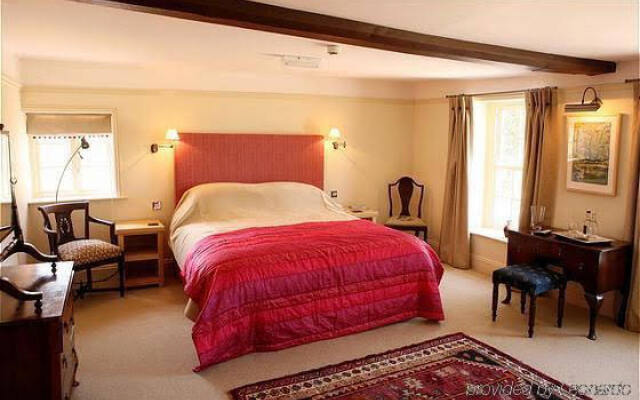 Fritton Arms Collection