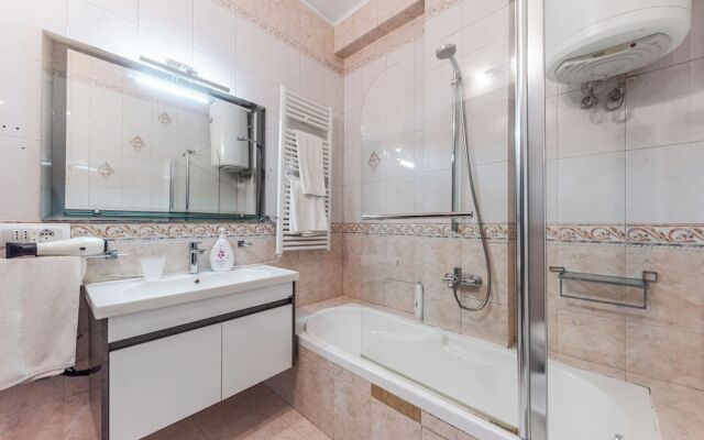 Vollga Luxury Seafront Suite