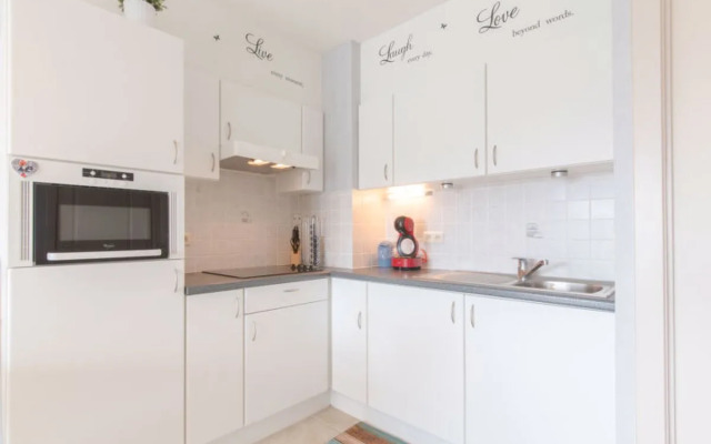 Apartment Bowie De Haan