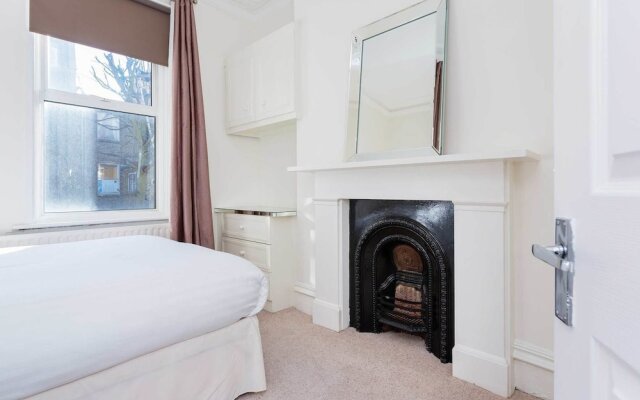 Veeve - French Finesse