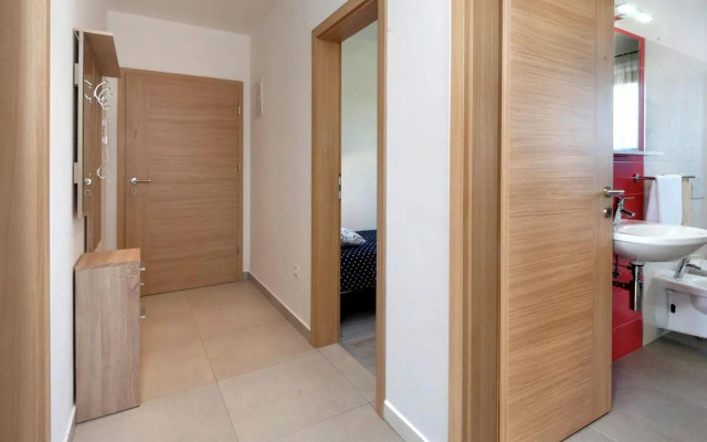 Beautiful Apartment in Porec near Sea