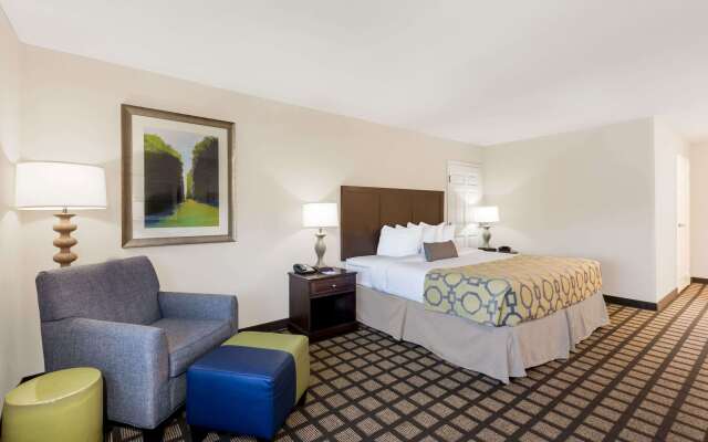 Baymont by Wyndham Erie