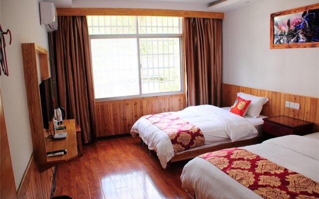 Qingfengge Hostel