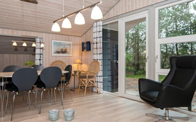 Ravishing Holiday Home in Hemmet Near Sea