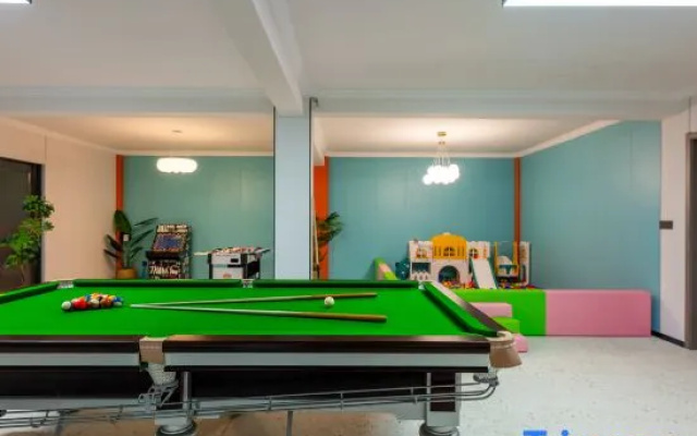 Ban Peng Qingshan | Beiwei 30° · Half Mount Shengtuolini Vacation Boutique Stay – Entertainment – Huzhou