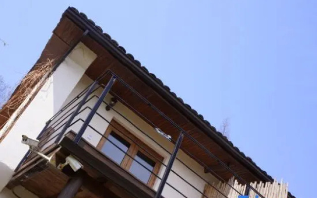 Moganshan Jiangwan No. 8 Bed & Breakfast