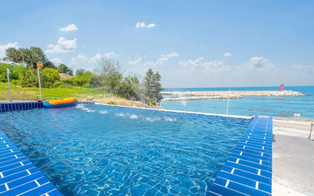 Gangneung Gugu Spa Pension