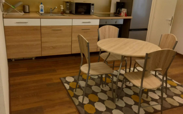 Hi-Bp Liszt Ferenc square Studio apartment