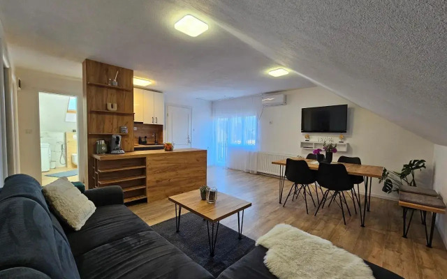 Apartman Ana Gracac