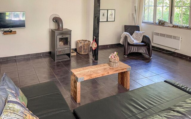 Amazing Home in Boekelo With Wifi and 1 Bedrooms