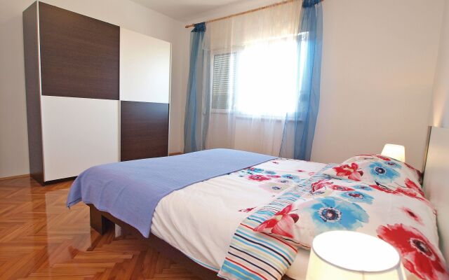 Apartment Vili 351
