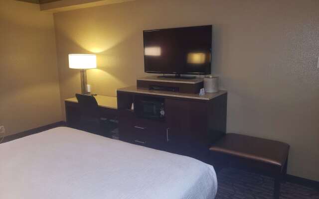 Best Western Plus Brookside Inn