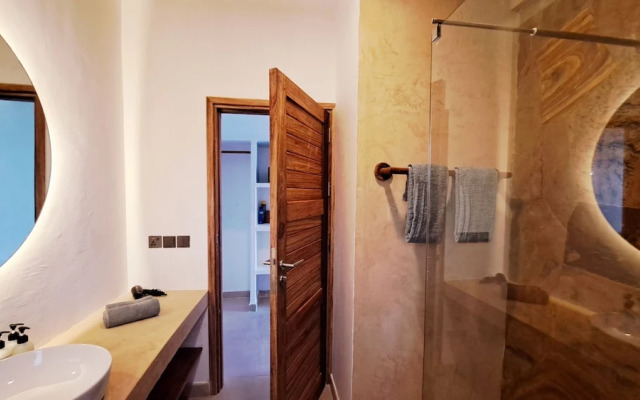 Aluna Beach Apartments