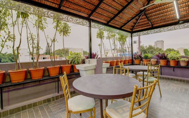 Treebo Trend Saffron Suites