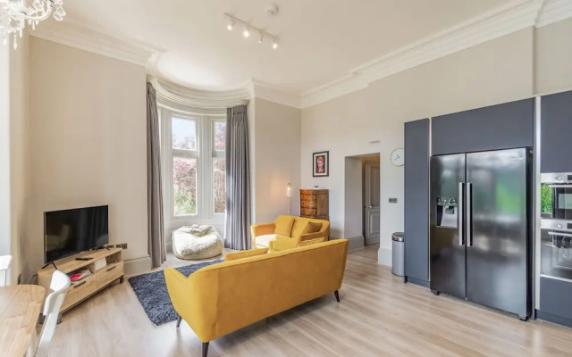 Apartment 6