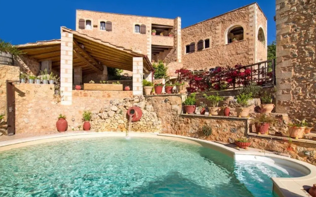 Samonas Traditional Villas Purple Villa Malotira - 85m Maisonette