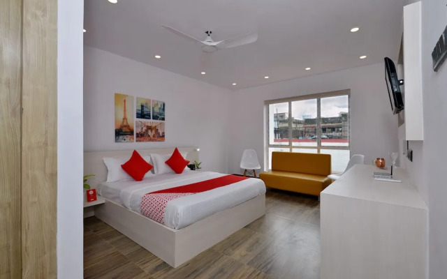 OYO Townhouse 539 Transit Express