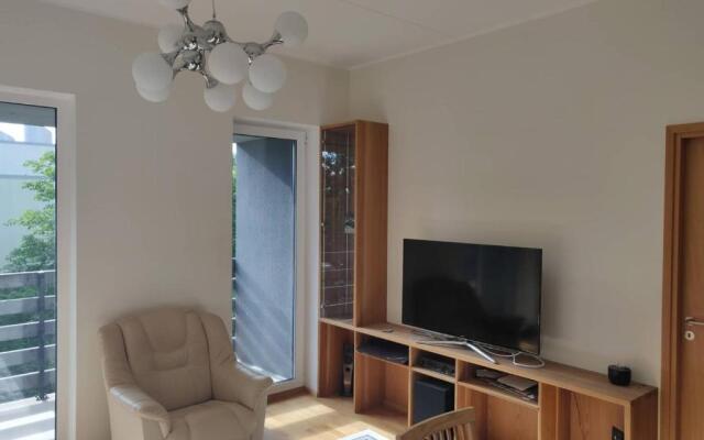 Top floor apartment with balcony in Mustamäe