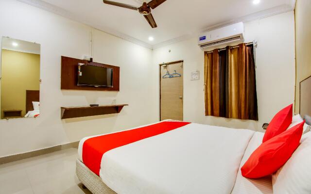 OYO 62037 Akshaya Nest