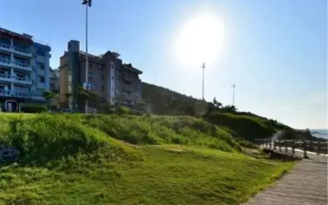 White Stone Hotel
