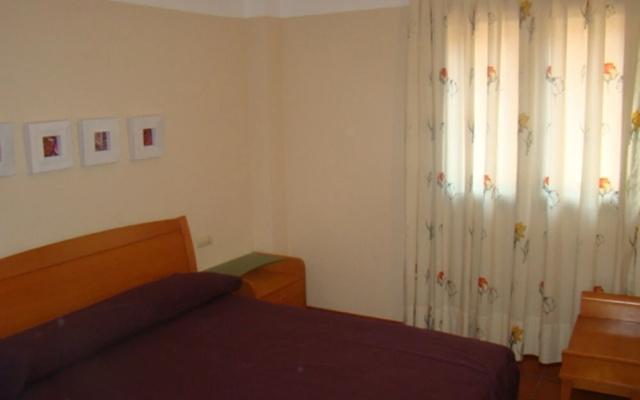 Confortable Bajo de 2 habitaciones Marina Sant Jordi