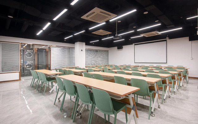 Hanting Shanghai Pudong Airport Chenyang Road