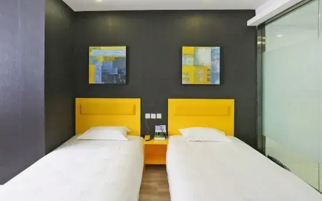 Shangmei Chain Hotel (Shijiazhuang Water Park Gaozhu Subway Station)