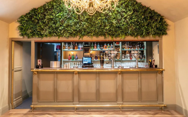 Briar Court Hotel