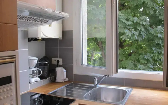 Apartment between Montmartre and Opera