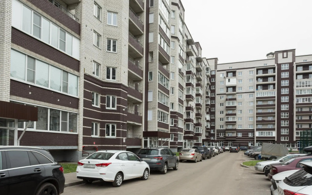 Две Подушки на ул. Возрождения, д. 53