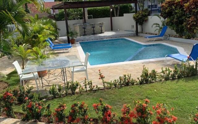 Cozy And Comfort 2br-2bt Apartment In Centralsosua