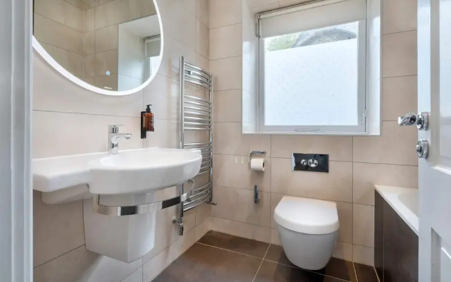 Rosemount X3 Bed Townehouse With Hot Tub
