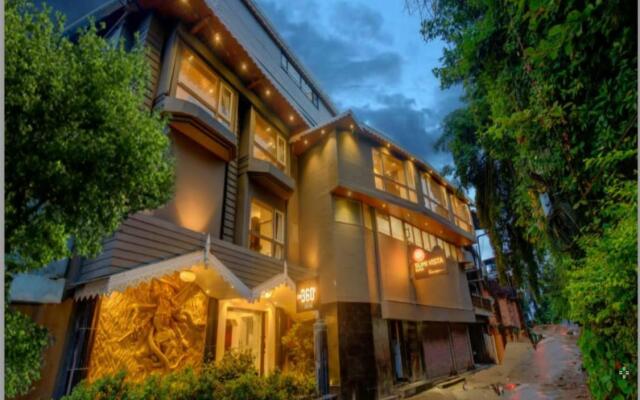 Sumitel Vista 800m from Mall Road