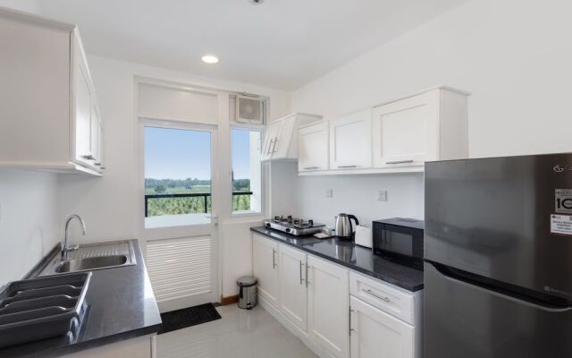 CASAMIA Oceanfront Condo Nilaveli