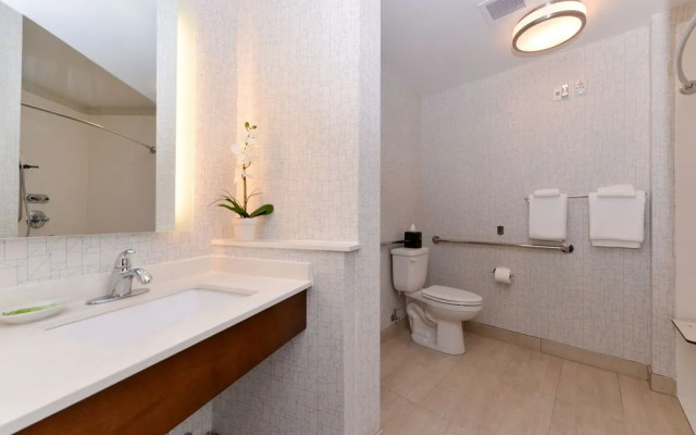 Holiday Inn Express & Suites Trinity