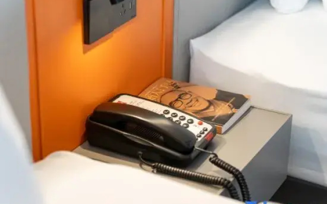 Ibis Hotel Deyang Wuzhou Plaza