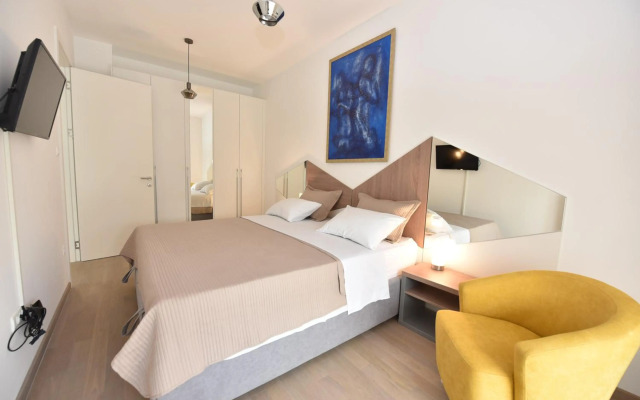 The Main Square Apartments