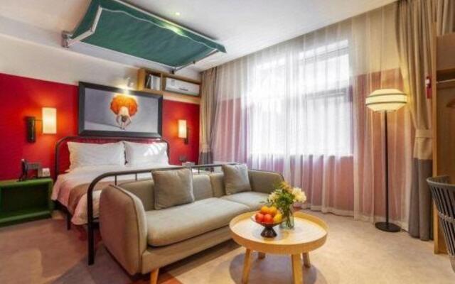 Xique Yujia CC Hotel (Anyang Wenchang Avenue Institute of Technology)