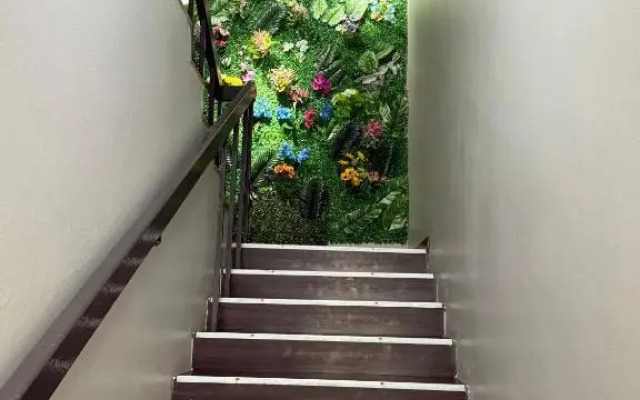 1st Living Subang SS15