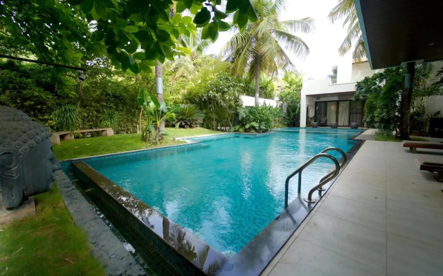 Narayani Revtree - Resort & Villa