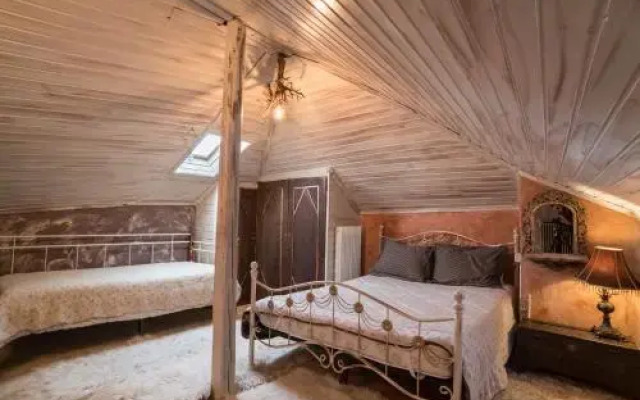Lykovrisi Guest House I