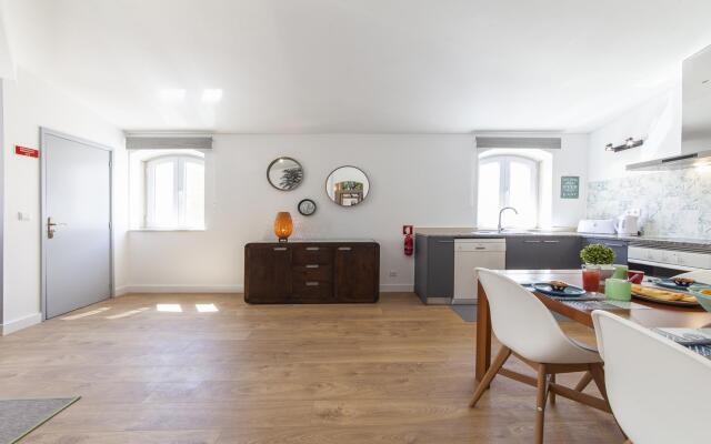 A34 - Aurora Apartment in Casa Feliz