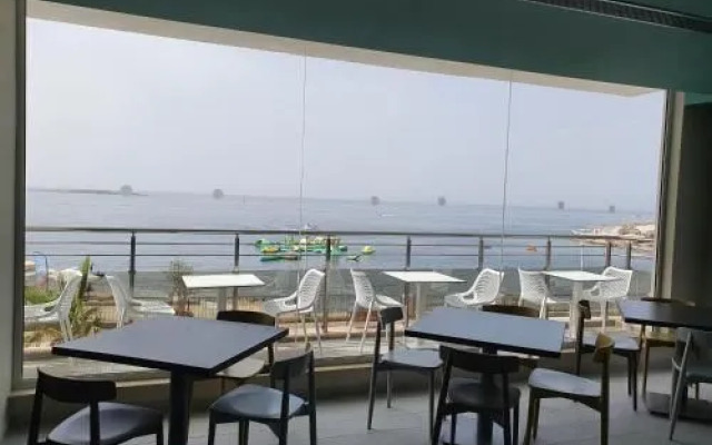 Seaview Hotel
