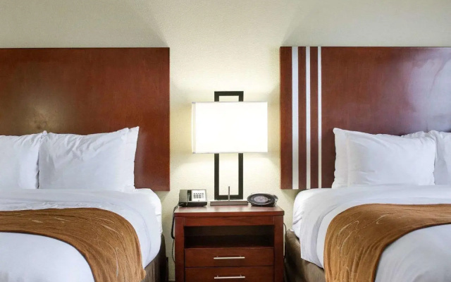Comfort Suites