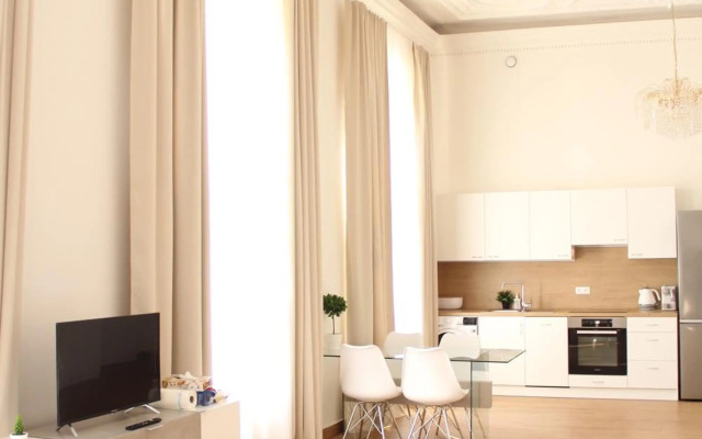 Luxury Design City centre Apartment