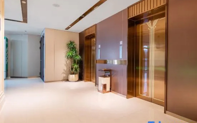 Vienna Hotel (Zhangzhou Jinfeng Industrial Park Business Center)