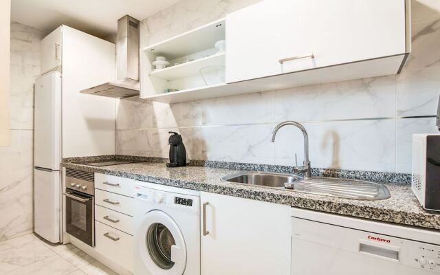 Comfy Holiday Home in Seville near Town Center