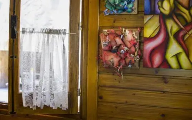 Ricky Chalet Near Troodos