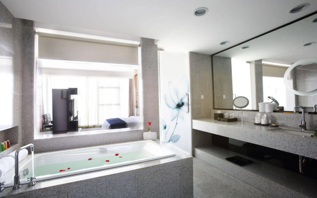 Qingdao Jinfuyue Hotel (Heilongjiang Middle Road Oriental City Branch)