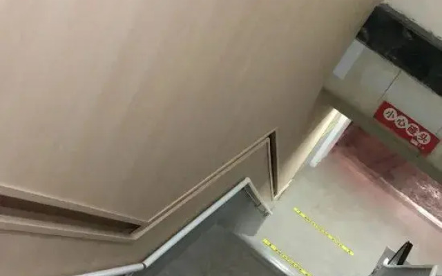 Icey hostel